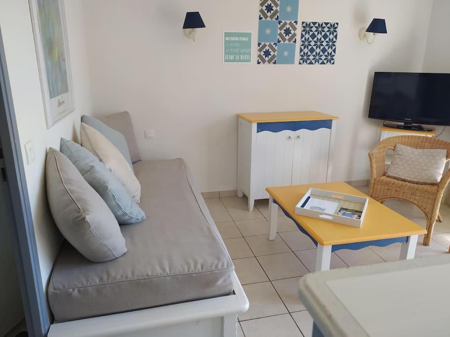 Charmante Maison De Vacances Avec Acces Piscine Talmont-Saint-Hilaire Экстерьер фото